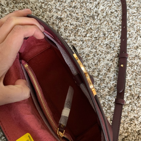 Kate Spade Crossbody - Picture 4 of 6